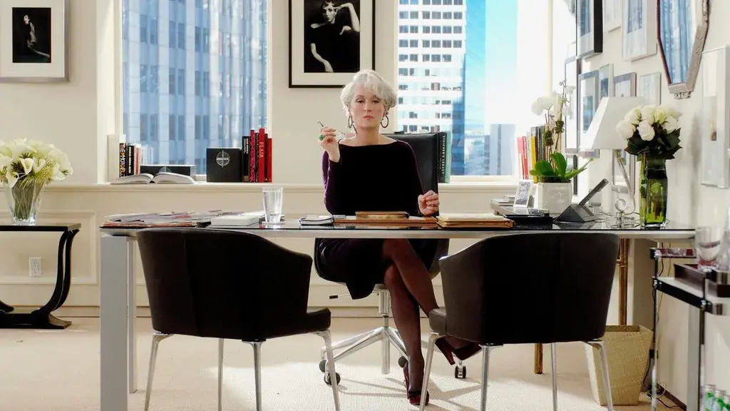 1. Black and white is a timeless combo, 2. Art inspires creativity, 3. A big desk is a power move, 4. Bosses don’t need computers, 5. Florals? For Spring? Groundbreaking