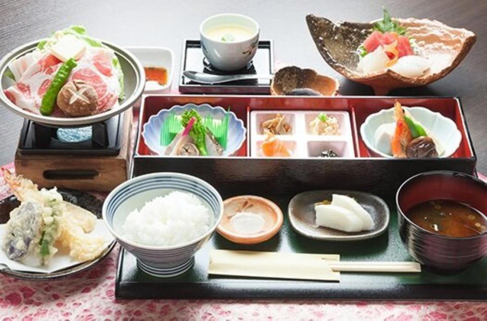 3位　スパメッツァおおたか 竜泉寺の湯（千葉県流山市）, 2位　JFA夢フィールド 幕張温泉 湯楽の里（千葉県千葉市）, 1位　竜泉寺の湯 草加谷塚店（埼玉県草加市）, 3位　松葉温泉 滝の湯（大阪府貝塚市）, 2位　天然露天温泉スパスミノエ （大阪府大阪市）, 1位　八尾温泉 喜多の湯 （大阪府八尾市）