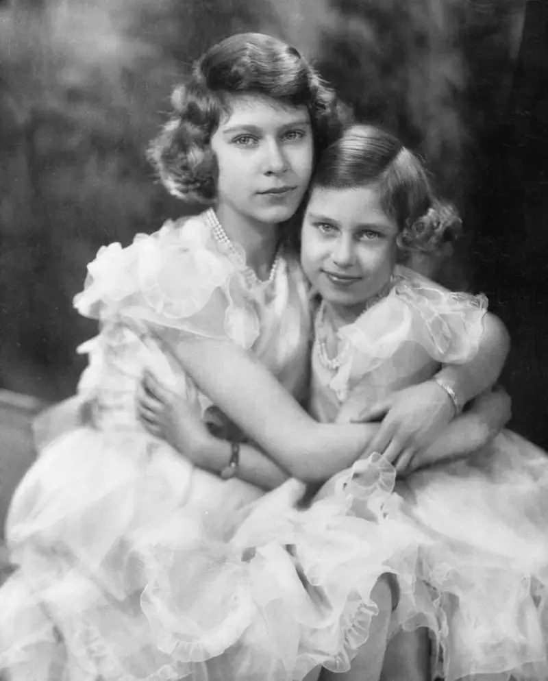 How did Queen Elizabeth use fashion during her reign?, Queen Elizabeth II didn’t ‘break the rules’ , How the Queen found privacy through fashion choices , ‘Entirely at ease’ 
