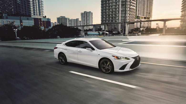 Lexus LC, Dodge Charger Daytona, Alfa Romeo Tonale, Jeep Wagoneer S, Lexus ES Hybrid, Lexus LS, Genesis GV60, Maserati Grecale, Acura ZDX, Toyota Mirai