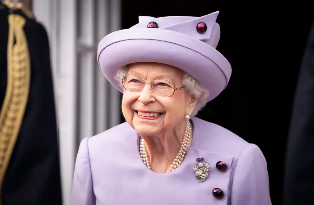 How did Queen Elizabeth use fashion during her reign?, Queen Elizabeth II didn’t ‘break the rules’ , How the Queen found privacy through fashion choices , ‘Entirely at ease’ 