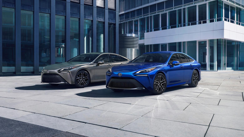 Lexus LC, Dodge Charger Daytona, Alfa Romeo Tonale, Jeep Wagoneer S, Lexus ES Hybrid, Lexus LS, Genesis GV60, Maserati Grecale, Acura ZDX, Toyota Mirai
