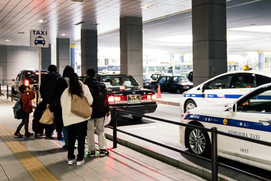 月収100万超えの謎, 配車アプリが生んだ空前バブル, 現場が明かす月収100万の罠, 法人でも年収1000万は可能か, 若者や女性が殺到