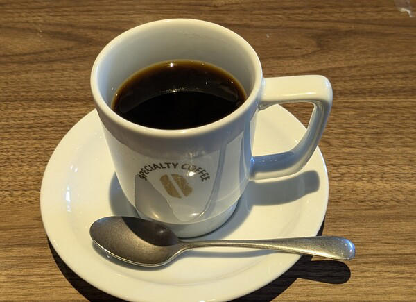 クリスピー・クリーム・ドーナツ 「あさオリグレ」, オリジナル・グレーズド, モスバーガー「朝モス」, 朝の野菜バーガー ～オーロラソース～, ブレンドコーヒー, ウェンディーズ・ファーストキッチン「新モーニング」とは？, エッグ＆トマトチーズビーフバーガー, B・E・L・T（ベーコンエッグレタストマト）, アイスカフェラテ, サイゼリヤ「朝サイゼ」, 焼きシナモンフォッカチオ, アイスカプチーノ, ドトール珈琲農園のモーニング, スターバックスコーヒー「Good Start Morning（グッド スタート モーニング）」
