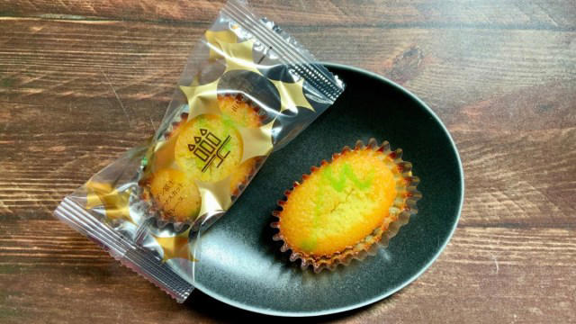 【季節のフルーツの味を手土産に】, 【こだわりの材料】, 【焼き菓子なのにフルーティー】, 【期間＆店舗限定です】