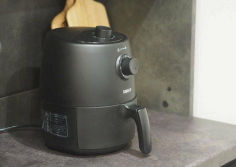 「揚げ物」をやめたら、暮らしに変化が, 食後の家事が減って、自分時間が増えた, 揚げ物料理をしたいときは「ノンフライヤー」, 揚げ物は「外食の楽しみ」に。食の満足度を上げる工夫