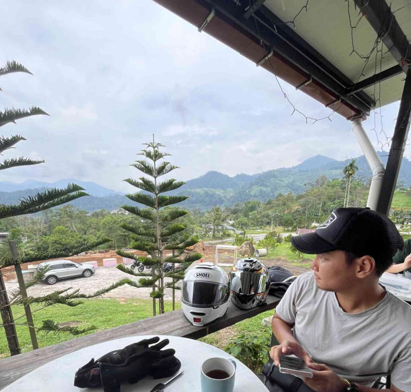 1. Kupi Tunggal – Janda Baik, 2. Kopi Ladang – Janda Baik, 3. Nasi Kerabu Sedap @ Kak Yati – Tanjung Malim, 4. 7 Half Cafe – Titi, Negeri Sembilan, 5. Leng’s Cafe – Bukit Tinggi
