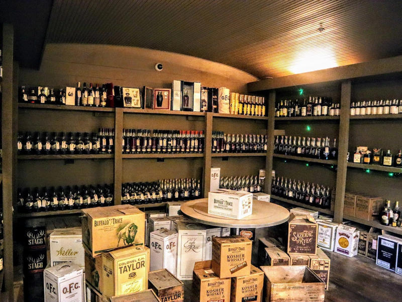 What the experts have to say about Pappy, My review of Old Rip Van Winkle 10 Year, My review of Pappy Van Winkle 20 Year, Where to buy Pappy Van Winkle, The bottom line