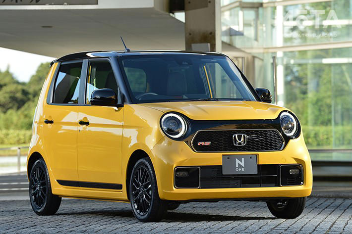 新型スーパーワンの価格を徹底解説！ 補助金130万円で軽のガソリン車より安くなる理由, 「選ぶ楽しさ」がなかった日本の電気自動車市場を変える、待望のスポーツモデル, 補助金130万円でガソリン車「N-ONE RS」を下回る価格の逆転現象, 実質価格209万円なのに、ワイドボディやシート、BOSE製のオーディオなど専用装備も充実, 車体の幅を広げて外観の良さを引き立てた, 大人4人が乗れる広さと、体をしっかり支える専用の前席, 9インチGoogle搭載ディスプレイ＆BOSEサウンドなど充実の標準装備, 充実装備に加え、遊び心もあり！ ブーストモードの演出, 1090kgの軽い車体と電気自動車ならではの素早い加速, 15インチタイヤと低い重心がもたらす安定した走り, 効率を捨ててまで作り込んだ「音と変速」の仕組み！ 賛否が分かれるこだわりの制御, 専用スイッチが引き出す95馬力の実力と「BOSE」が奏でる疑似エンジン音, 効率を捨ててまで徹底再現したガソリン車の出力特性と変速時の挙動, 結論！ 新型スーパーワンは価格を上回る充実した仕上がり！ 購入するなら早めの行動を