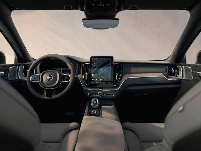 売れているボディタイプはSUV, 購入時の実際の価格は？, ボルボを語るうえで欠かせない「安全」, 「ボルボ＝頑丈」のイメージ, 自分の価値観の先にいるボルボ