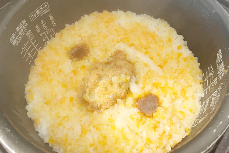 「ケンタッキーが1本しかない…」こんな時はどうする？, ケンタッキーを炊飯器に入れるだけ！簡単「オリジナルチキンのピラフ」の作り方, 1本でも大満足！旨みたっぷりアレンジの魅力, 余ったチキンも最後まで楽しむ！公式アレンジもチェック