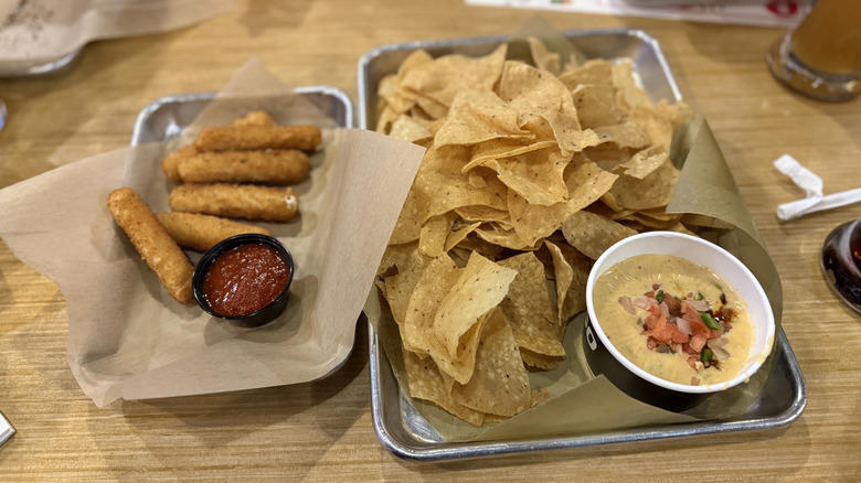 Methodology, Round 1: A crunchy and promising first impression, Round 2: Overloaded with cheese and chips — what could go wrong?, Round 3: Hitting a greasy wall, Final thoughts