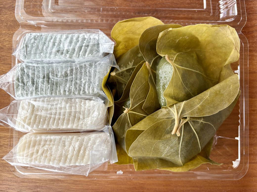 「名物」にはよく食べるものと、そうでないものが, 福岡人からは不評？の鹿児島ラーメン, 「黒牛」「黒豚」はめったに食べないご馳走, とんかつは普段も食べる肉料理, 夏祭りのヒヨコ、祖父から「夕べ食べたがね」, 「熊本発祥」の饅頭に行列をつくる