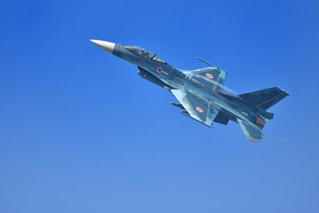 防衛装備移転三原則の運用方針改正, 防衛事業で成長する精密機器メーカー, 防衛産業特化のコンサル子会社設立, 防衛でもトップクラスの技術力を誇る電機メーカー, 防衛事業人員を4割増の計画も
