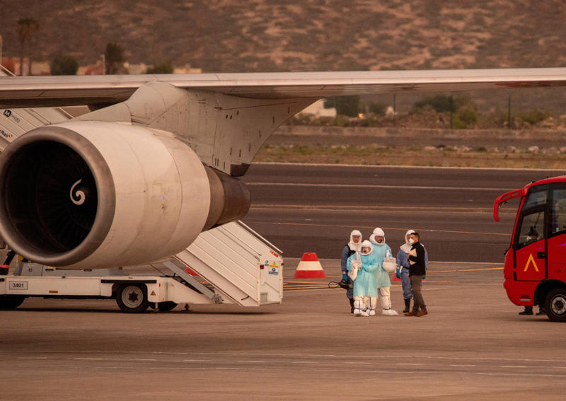 US passengers depart the stricken MV Hondius to quarantine in Nebraska