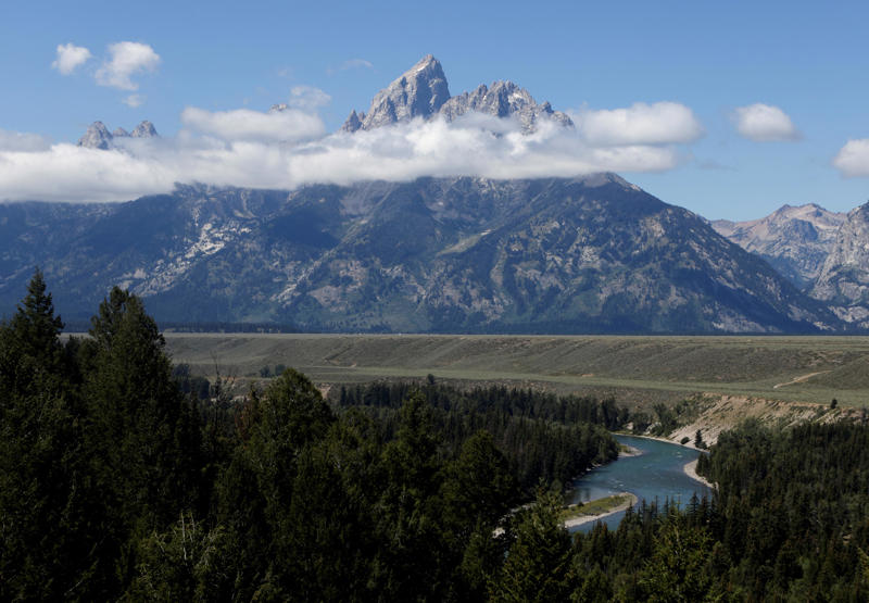 The scope of the study, Yellowstone National Park, Grand Teton National Park, Lake Mead National Recreation Area, The scope of the problem