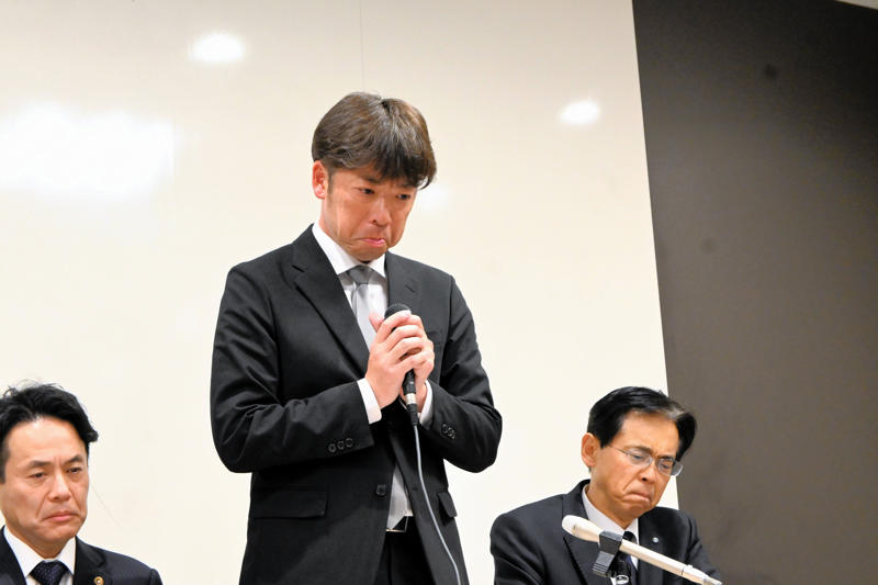 ■「明日はわが身」と現役顧問, ■貸切バスは高すぎて頼めない, ■食い違う高校とバス会社の説明, ■「バス代高騰」「時間規制」でバス代捻出できない, ■高校もバス会社も「非難できない」, ■最優先すべき「安全」が「グレー」, ■部活で「車出し」経験のある保護者は, ■小さなズレが積み重なった？