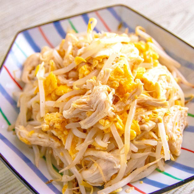 鶏ささみのねぎだれ漬け, 【鶏ささみはこのたれがちょうどいい】白米が進む味わい。冷めても食べやすい簡単おかずレシピ, ささみの天かす揚げ, 【ささみ買ったら、天かすギュッと付けて揚げてみて】ザクザク食感が止まらない！洗い物ほぼゼロ、ポリ袋で完結する絶品おかずレシピ, 和風ポップコーンチキン, 【鶏ささみは全部これにして！】「手が止まらない！」「家族が大絶賛」ザクザクの鶏ささみにやみつき♡和風ポップコーンチキンレシピ, もやしとささみのふんわり卵和え, 【もやし1袋、秒で消える】炒めないのが正解！ささみと卵の「ふんわり和え」がサラダ感覚で止まらない