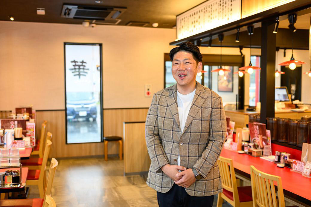 値上げで揺らぐ町中華とラーメンの現在地, 490円の中華そばが示した新たな日常使い, 町中華とラーメン専門店の真ん中を狙う, 既存チェーンでは埋められない空白