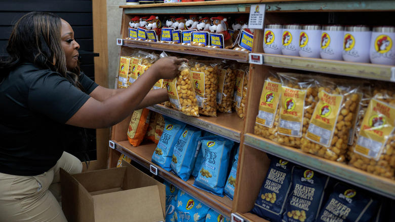 Don't park at the pump while you gather or eat your snacks, Don't settle for the packaged brisket sandwiches; wait for the fresh, Don't forget to grab some beaver nuggets, Don't try to get a free refill, Don't buy that jerky before you try a sample first