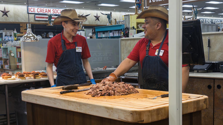 Don't park at the pump while you gather or eat your snacks, Don't settle for the packaged brisket sandwiches; wait for the fresh, Don't forget to grab some beaver nuggets, Don't try to get a free refill, Don't buy that jerky before you try a sample first