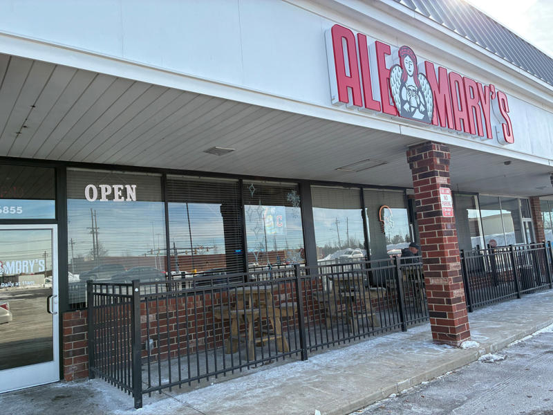 Pounders Bar &amp; Grill: Big burgers, neighborhood bar energy, Ale Mary’s: A burger with attitude, Freddy’s vs. Steak ’n Shake: The steakburger showdown, Final bite