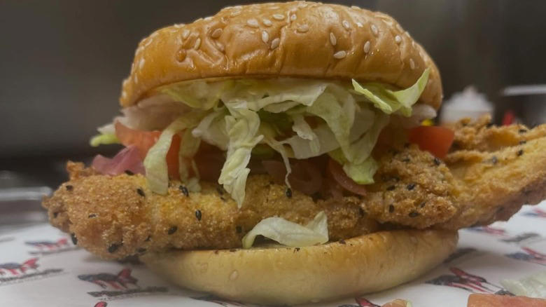 Alabama: Panini Pete's, Alaska: In Bocca al Lupo, Arizona: Matt's Big Breakfast, Arkansas: The Root Cafe, California: Jitlada, Colorado: Foolish Craig's Cafe, Connecticut: Super Duper Weenie, Delaware: Mrs. Robino's, Florida: Se7enBites, Georgia: The General Muir, Hawaii: Star Noodle, Idaho: Westside Drive-In, Illinois: Smoque BBQ, Indiana: Triple XXX Family Restaurant, Iowa: Smokey D's BBQ, Kansas: Jarocho, Kentucky: Momma's Mustard, Pickles & BBQ, Louisiana: Turkey and the Wolf, Maine: A1 Diner, Maryland: Miss Shirley's Cafe, Massachusetts: Sam LaGrassa's, Michigan: Supino Pizzeria, Minnesota: Pizzeria Lola, Mississippi: The Shed Barbeque & Blues Joint, Missouri: The Shaved Duck, Montana: Storm Castle Cafe, Nebraska: Big Mama's Kitchen & Catering, Nevada: John Mull's Meats & Road Kill Grill, New Hampshire: The Tuckaway Tavern & Butchery, New Jersey: La Isla Restaurant, New Mexico: Jambo Café, New York: Kesté Pizza y Vino, North Carolina: Pinky's Westside Grill, North Dakota: Nichole's Fine Pastry & Cafe, Ohio: Momo Ghar, Oklahoma: Cattlemen's Steakhouse, Oregon: Matt's BBQ, Pennsylvania: Hardena, Rhode Island: Aunt Carrie's, South Carolina: The Glass Onion, South Dakota: Bread & Circus Sandwich Kitchen, Tennessee: Arnold's Country Kitchen, Texas: Home Slice Pizza, Utah: Red Iguana, Vermont: Taco Gordo, Virginia: ZZQ, Washington: Voula's Offshore Cafe, West Virginia: Hillbilly Hot Dogs, Wisconsin: Anchor Bar and Grill, Wyoming: Cafe Genevieve, Methodology