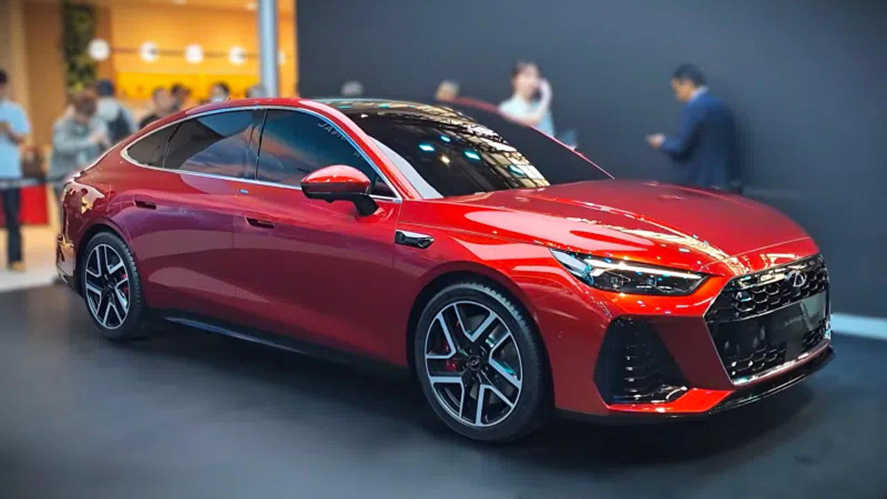 | アウディを彷彿とさせる斬新なデザイン, | 2.0Tエンジンで鍛え上げた「192kW」のパワフルな性能, | 内燃機関需要を狙ったプレミアム戦略, 「江南タイムズ」で最も閲覧された記事