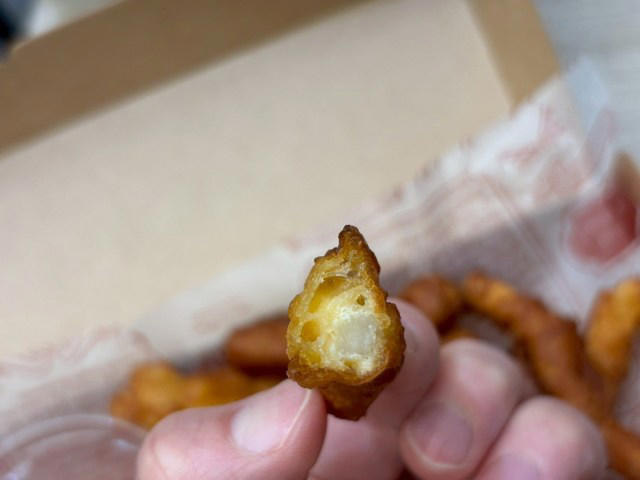 ・まさかリサーチ不足でトンボ返り, ・気を取り直して再訪, ・まずは、うどんをいただきます, ・「ぅシリーズ」全種類いただきます, ・おもしろいけど頼みすぎ注意, ・今回訪れた店舗の詳細