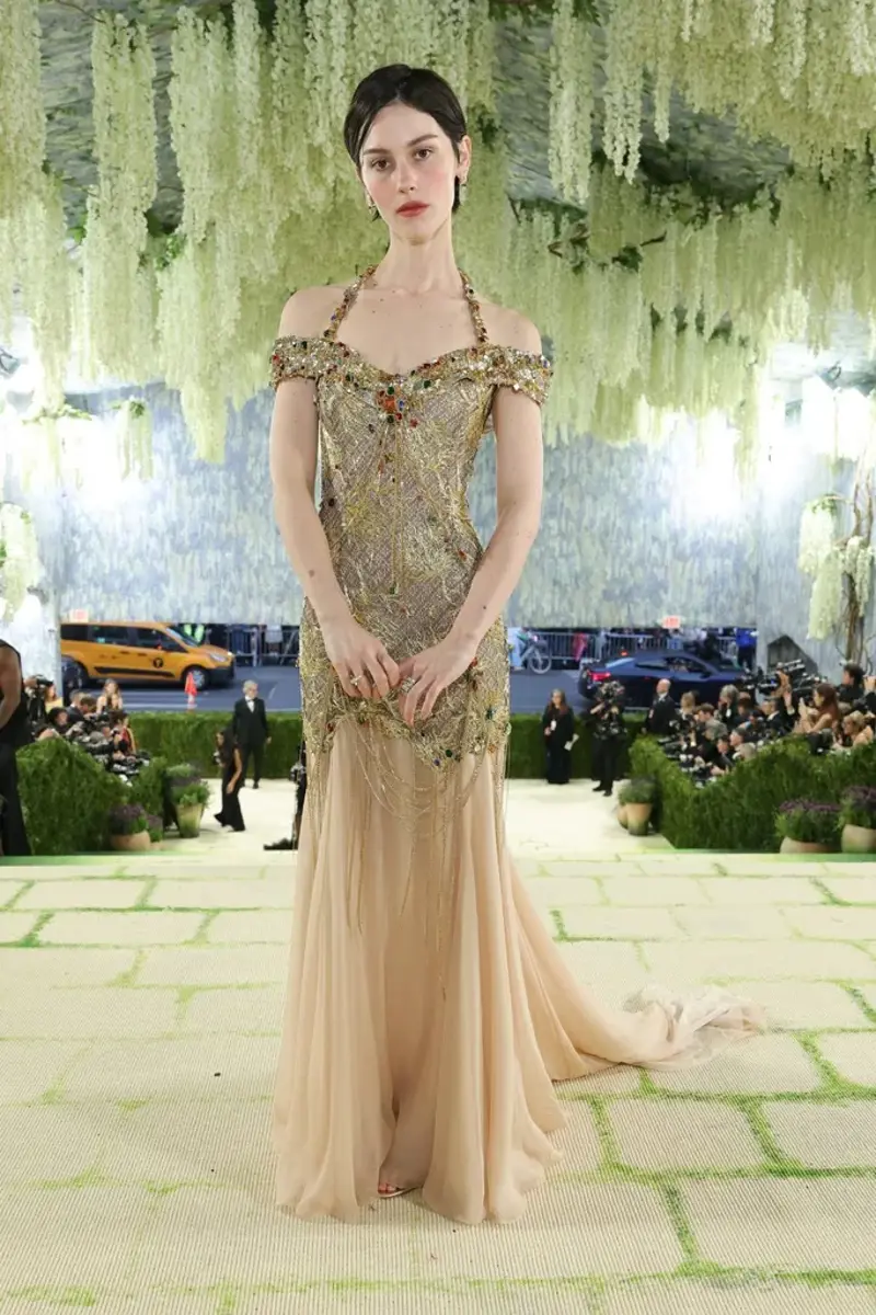 Met Gala Red Carpet, Sabrina Carpenter, Blake Lively, Anne Hathaway, Gracie Abrams, Venus Williams, Natasha Poonawalla, Lauren Sánchez Bezos, Lena Dunham