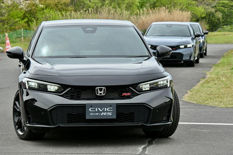 シビックのハイブリッドは意外に…, ハイブリッド車でMT車の運転を楽しめる?, 伊豆のクローズドコースで「e:HEV RS」を体感!, タイプR開発責任者「かっきー」も参画