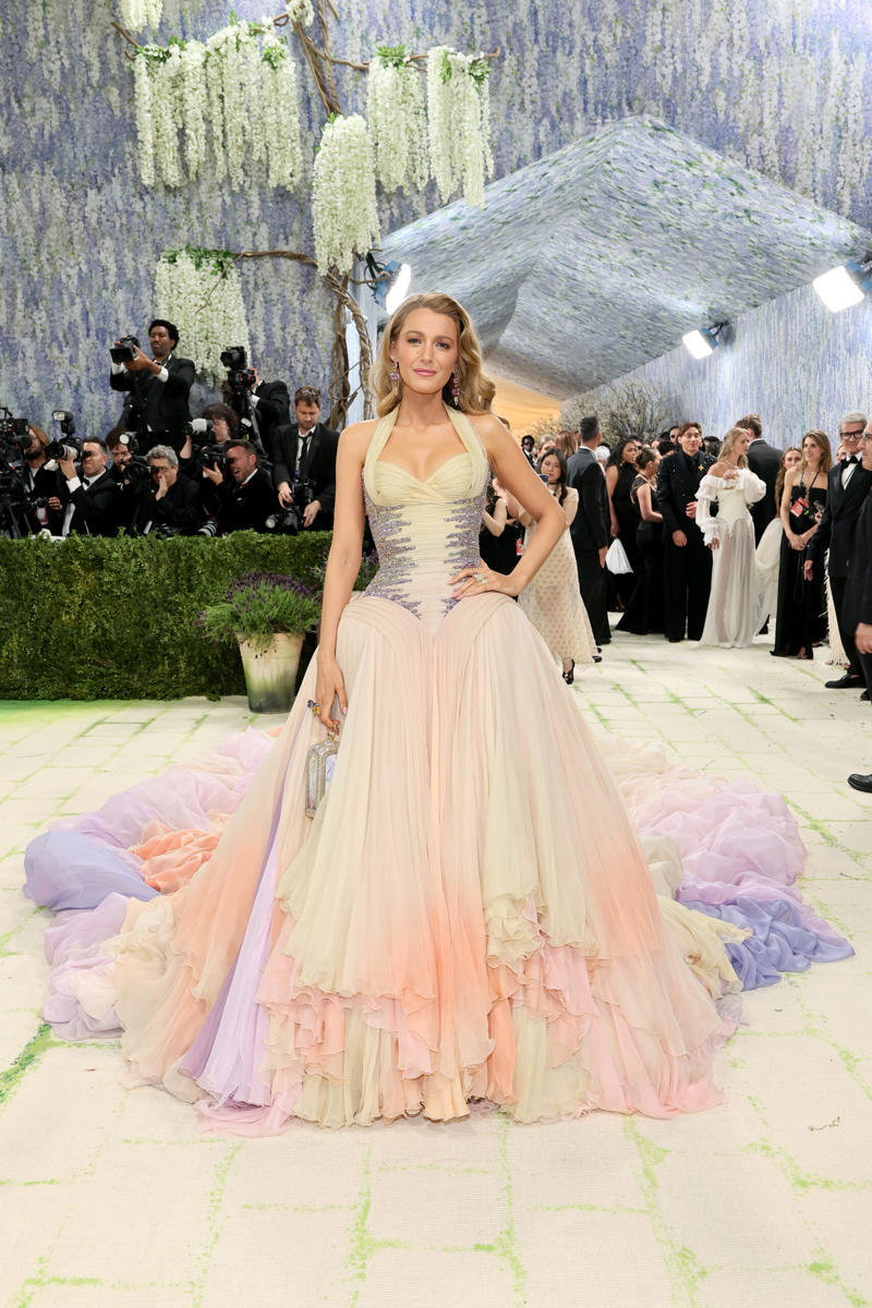      Anna Wintour   ,      Venus Williams    ,      Nicole Kidman   ,      Sam Smith    ,      Claire Foy   ,      Baz Luhrmann, Suleika Jaouad, Jon Batiste, and Catherine Martin   ,      Baz Luhrmann and Catherine Martin   ,      Naomi Osaka    ,      Zoë Kravitz   ,      Doja Cat   ,      Olivia Wilde   ,      Gwendoline Christie   ,       Sarah Pidgeon   ,      Luke Evans   ,      Hugh Jackman and Sutton Foster   ,      Amanda Seyfried   ,      Katy Perry   ,      Ben Stiller and Christine Taylor   ,      Gigi Hadid   ,      Adrien Brody and Georgina Chapman   ,      Patrick Schwarzenegger   ,      Maya Hawke   ,      Gayle King   ,      Janelle Monáe    ,      Irina Shayk   ,      Stevie Nicks   ,      Naomi Watts   ,      Heidi Klum   ,      Colman Domingo   ,      Paul Anthony Kelly   ,      Carey Mulligan   ,      Julianne Moore   ,      Felicity Blunt, Stanley Tucci, and Emily Blunt   ,      Kylie Jenner   ,      Hunter Schafer   ,      Hailey Bieber   ,      Anne Hathaway   ,      Serena Williams   ,      Sabrina Carpenter   ,      SZA   ,      Troye Sivan   ,      Margot Robbie   ,      Grace Gummer   ,      Suki Waterhouse    ,      Kendall Jenner   ,      Rami Malek    ,      Elizabeth Debicki   ,      Sarah Paulson    ,      Cher   ,      Chase Infiniti    ,      Kate Moss    ,      Gabrielle Union-Wade   ,      Kim Kardashian    ,      Madonna   ,      Tyla    ,      Blake Lively   ,      Rachel Zegler    