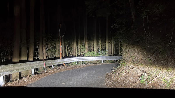 ●24時間2200円、そのカラクリとは？, ●片道GO!という裏ワザ, ●あえて“下道縛り”で走ってみた, ●Googleマップのナビを信じた結果……ワンミス崖下の夜道へ, ●国道368号、有名な"酷道"だった模様, ●610km走ってガソリン3344円, ●片道GO!は旅の武器になる