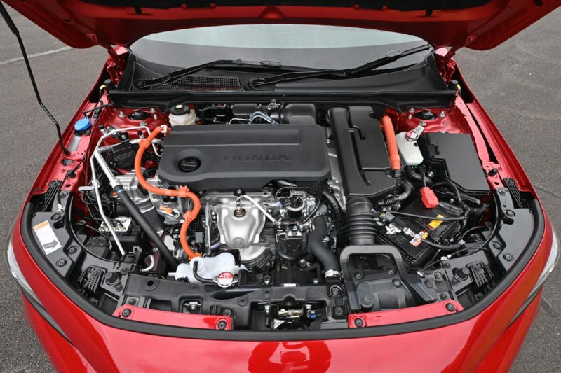 シビックのハイブリッドは意外に…, ハイブリッド車でMT車の運転を楽しめる?, 伊豆のクローズドコースで「e:HEV RS」を体感!, タイプR開発責任者「かっきー」も参画