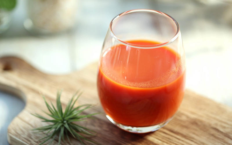 The health benefits of tomatoes, 1. Help prevent heart disease, 2. Support skin health, 3. Boost brain health, 4. May help reduce cancer risk, The healthiest ways to eat tomatoes, ranked by Rob Hobson, Tinned tomatoes, Tomatoes cooked from fresh, Tomato paste, Fresh tomatoes, Sun-dried tomatoes, Tomato juice, Tomato soup, Which type of tomato is healthiest?, Are tomatoes healthier when cooked?, Verdict: Are tomatoes good for you?