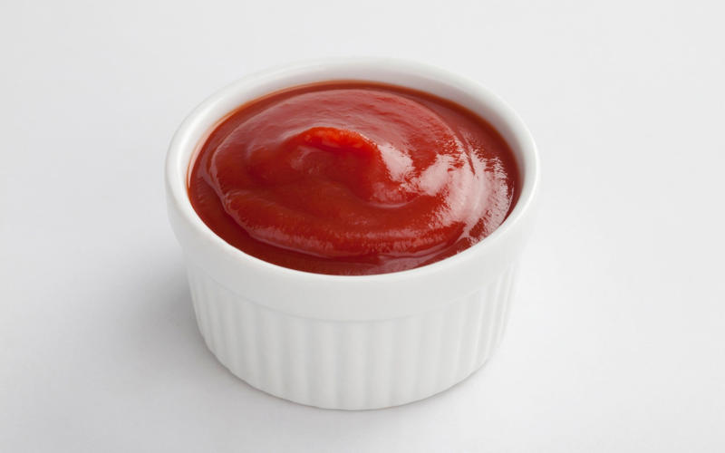 The health benefits of tomatoes, 1. Help prevent heart disease, 2. Support skin health, 3. Boost brain health, 4. May help reduce cancer risk, The healthiest ways to eat tomatoes, ranked by Rob Hobson, Tinned tomatoes, Tomatoes cooked from fresh, Tomato paste, Fresh tomatoes, Sun-dried tomatoes, Tomato juice, Tomato soup, Which type of tomato is healthiest?, Are tomatoes healthier when cooked?, Verdict: Are tomatoes good for you?