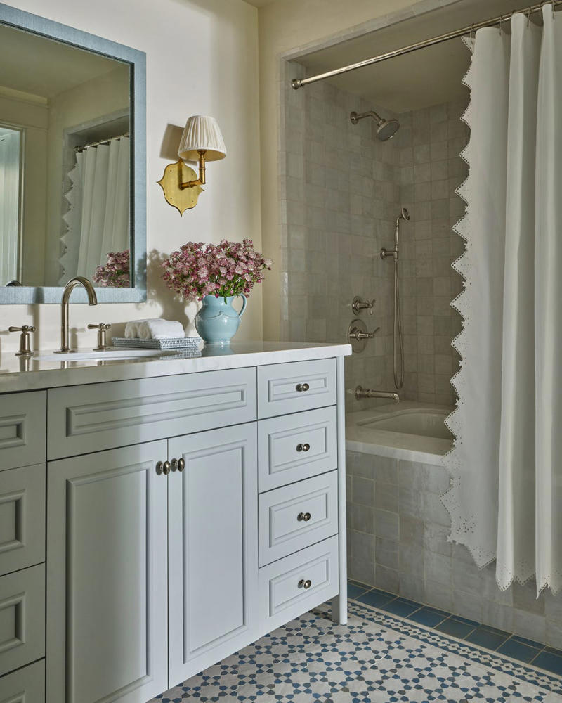 FAMILY ROOM, DINING ROOM, LIVING ROOM, POWDER ROOM, PRIMARY BEDROOM, PRIMARY BATHROOM, GUEST BEDROOM, GUEST BATHROOM, SECOND GUEST BEDROOM, SECOND GUEST BATHROOM, LAUNDRY ROOM, EXTERIOR DECK