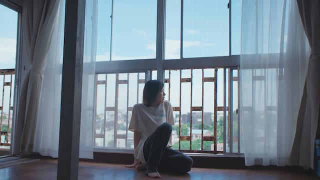 高橋一生が体現するお人好しで天然な主人公の魅力, 呉城久美の「怒ることをむしろ望んでいる」ことに共感できる理由, 自分に自信のない同僚役の池脇千鶴に絶賛の嵐, まとめ：『ラプソディ・ラプソディ』のタイトルの意味は？