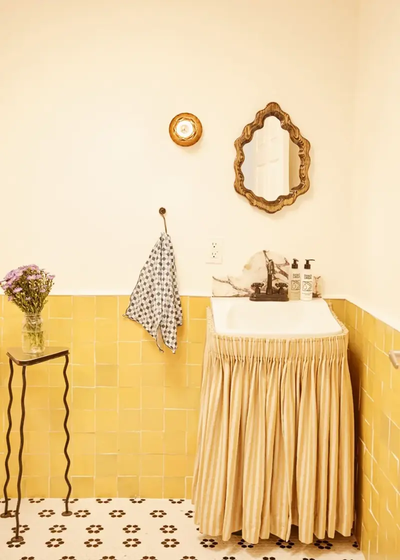 Why sink skirts are trending again, A softer alternative to cabinetry, How to make the trend feel modern, Where sink skirts work best