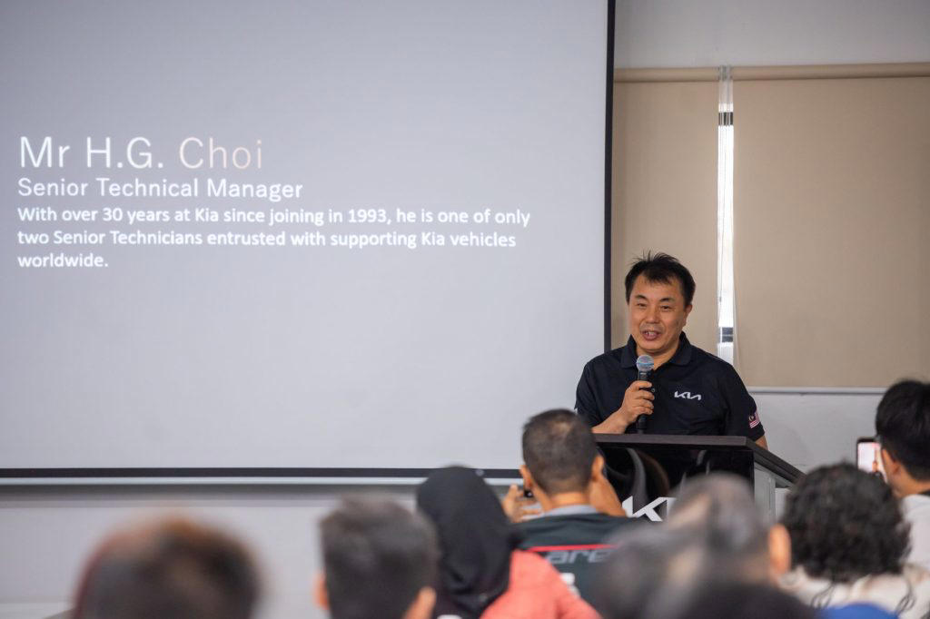 Kia Ownership Experience to rebuild customer confidence, Get your Kia inspected by a Senior Technical Manager, Kia Maintenance Plans from RM2,980, Kia has plans to expand EV-ready service centres, Kia Glenmarie Flagship 3S Centre operated by Circle &amp; Carriage