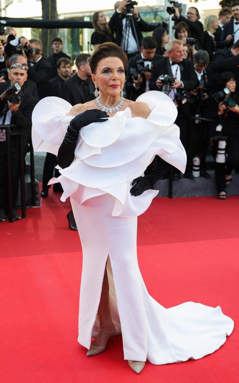 Play with proportion, Seek out a statement jacket, Try tonal dressing with metallics, Opt for monochrome, Add a brooch, Try a cape dress, Don’t be afraid of sparkle