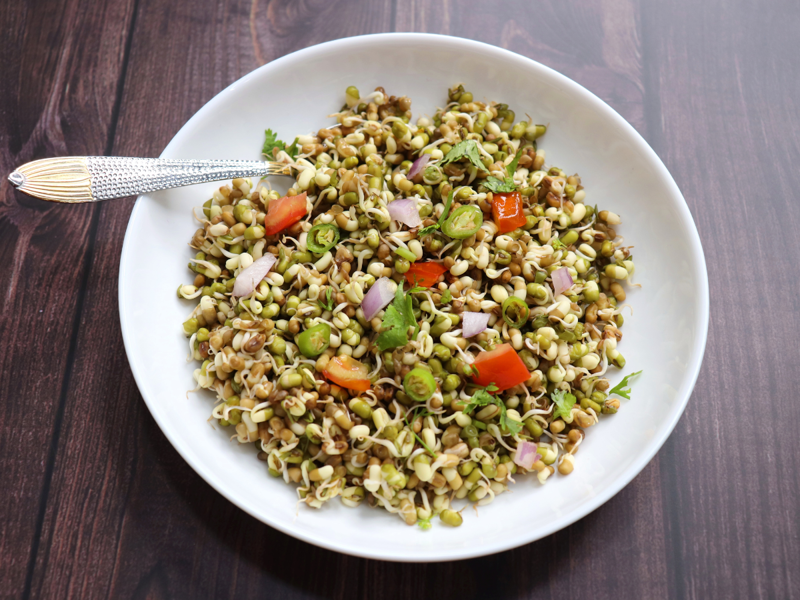 Sprouts Salad Bowl Moong Dal Chilla With Paneer, Greek Yogurt With Nuts And Fruits, Boiled Eggs With Whole Wheat Toast, Oats Upma With Peanuts, Paneer Sandwich, Sprouts Salad Bowl, Peanut Butter Banana Smoothie