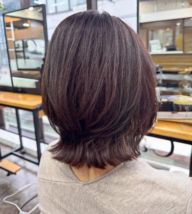 肩ラインでキマる外ハネくびれボブ, あごラインショートボブで横顔まで美しく！, アイロンを滑らせるだけでキマる韓国風外ハネボブ, バッサリ切らずとも印象チェンジ！ 外ハネボブレイヤー