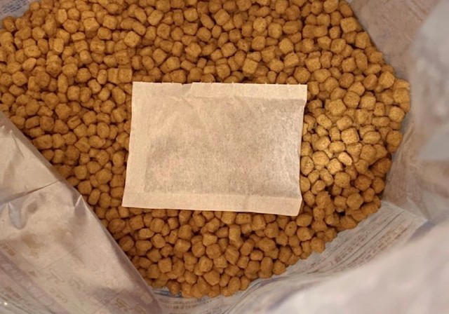 「だしパック」を入れるだけ, これでモリモリ食べてくれます, 「食べむら」は猫の本能, フードを温めるのも効果的