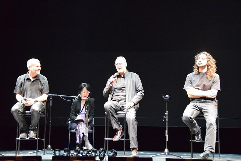 ジャン・レノの半生を芸術に, 「この舞台はジャン氏が長年温めてきたもの」, 変わらない日本への想い, 「見た後に喜びを持ってもらえるとうれしい」