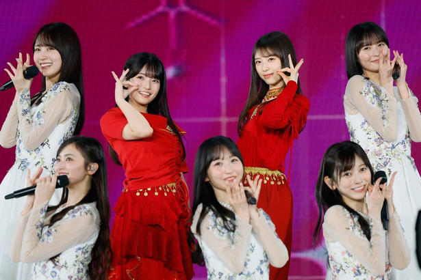 結成から14年の歴史を凝縮した東京ドーム公演, 真紅の演出でDAY2公演が華々しく開幕, ダンス、歌、かわいさ…テーマで見せたブロックパート, 6期生が示した乃木坂46の未来像, ファンとの絆を深めたバースデーライブのアンコール, 菅原咲月の次期キャプテンを発表「このグループを守っていく覚悟もあります」