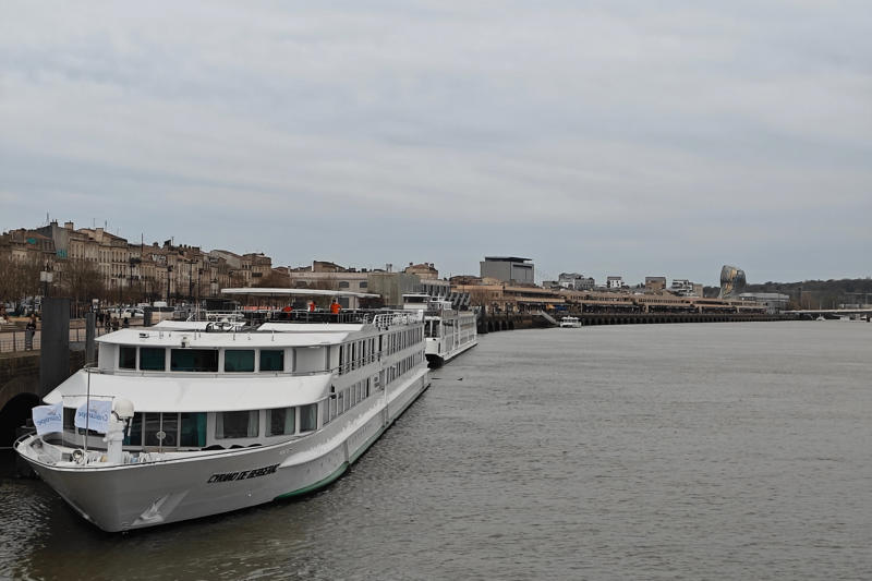 Contemporary cruise lines, Luxury cruises, Expedition cruises, River cruises, How to choose the best cruise for you