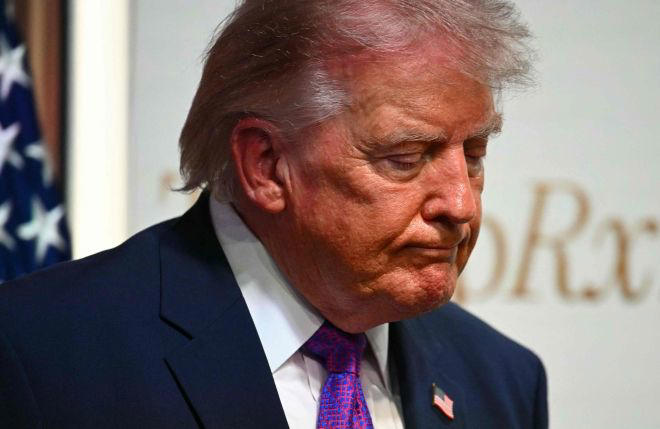 「生活費も厳しいのに宴会場に10億ドルか」, 宴会場なのか、バンカーなのか, トランプ式ホワイトハウス改造、政治争点に, 「江南タイムズ」で最も閲覧された記事