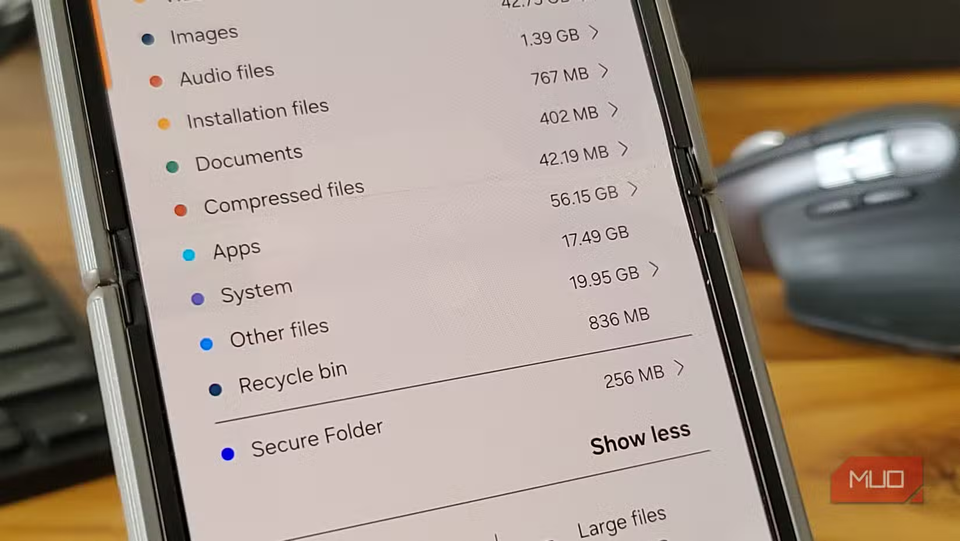 通常のストレージ整理では解決しない, 「その他のファイル」の謎, ストレージの内容を確認する, その他のファイルを確認する, 非表示のバックアップの保存内容, 保留中のファイルの保存内容, 未分類の保存内容, 削除できるのは、3つのタブのうち1つだけ, 「消えたストレージ」は、本当は消えていなかった, 充電ケーブルを買い換えるなら