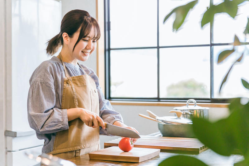 料理は考えることと片づけることを減らすとラクになる, ①「献立を考える時間」を削減する, ②洗い物を増やさない調理に変える, 料理は上手になるより、やることを減らす, ▼あわせて読みたい